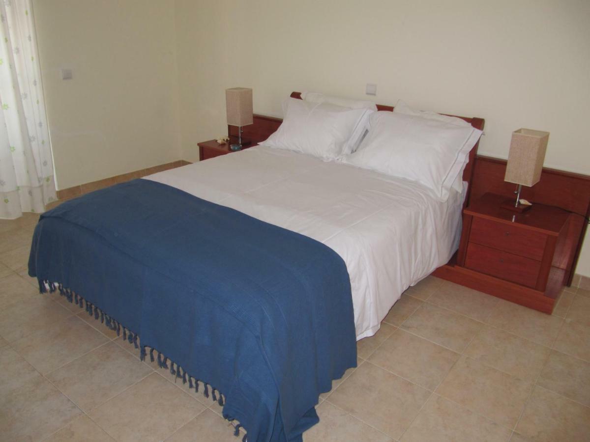 Апартаменты Apartamento Clube Do Vau Портиман Экстерьер фото